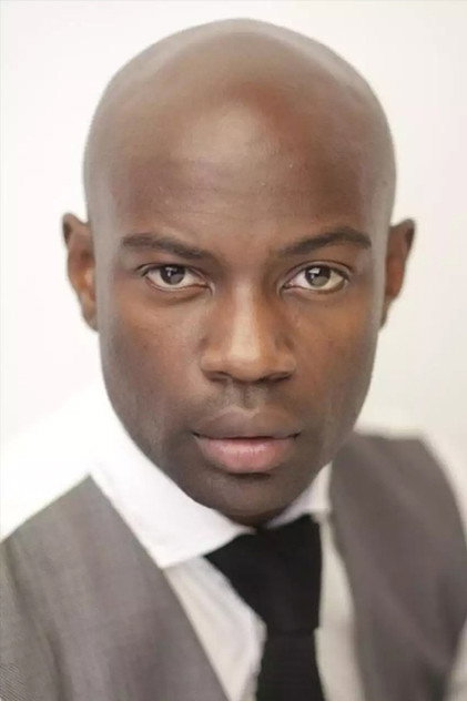David Gyasi como Foreign Secretary Austin Dennison