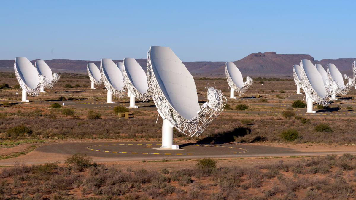 El hidrógeno de 5 mil millones de años luz estaba escondido en los datos de MeerKAT desde 2018
