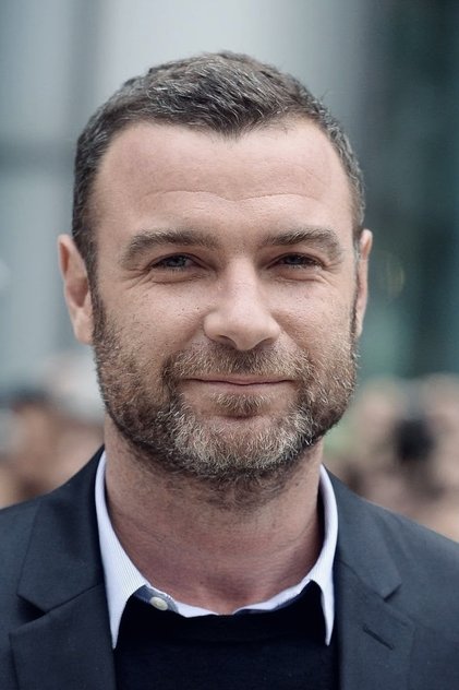 Liev Schreiber dans le rôle de J.J. Kellogg