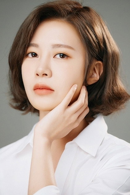 Choi Yoon-young as Kim Jeong-yeong