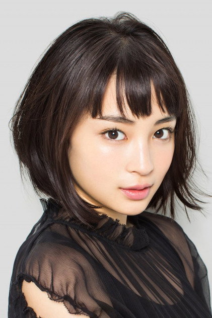 広瀬すず dans le rôle de 井上暁海
