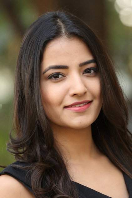 Rukshar Dhillon como Iccha