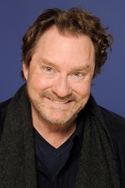 Stephen Root în rolul Jim Hudson