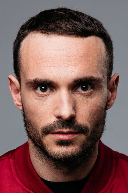 Jérôme Niel 飾 Paolo