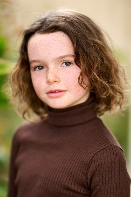 Lily LaTorre dans le rôle de Mia