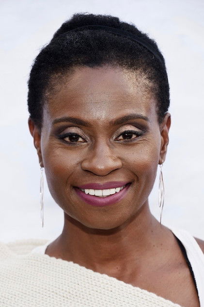 Adina Porter în rolul Lillian Kagwa