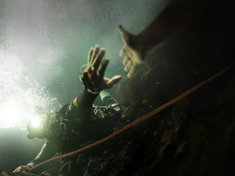 Thirteen Lives: A Gripping Tribute to Real-Life Heroism Through Unshakable Determination