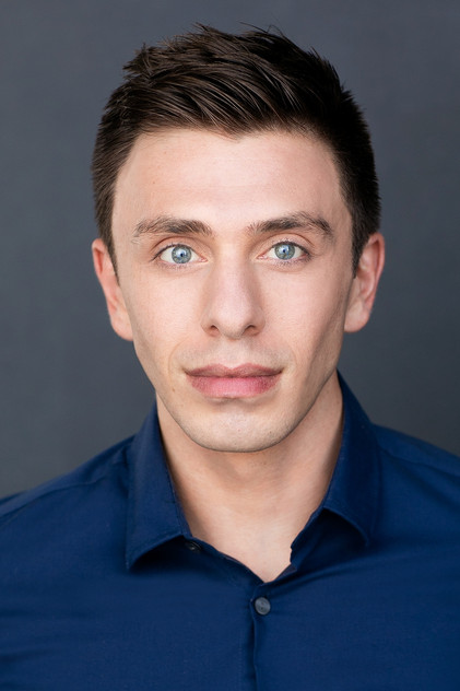 Brock Ciarlelli dans le rôle de Geoffrey