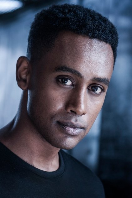 Araya Mengesha como Pavel