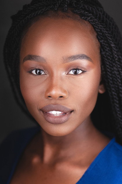 Laura Kariuki como Maggie
