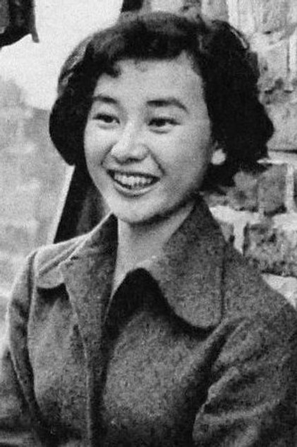 渡辺美佐子 के रूप में Second Wife (segment "The Black Hair")