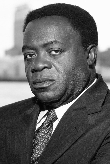 Yaphet Kotto como Parker