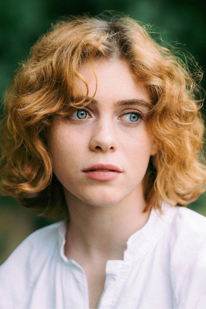 Sophia Lillis como Doric