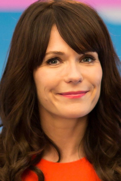 Katie Aselton como Sandy