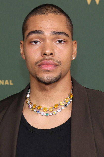 Nicholas Duvernay în rolul Jeremy Langley