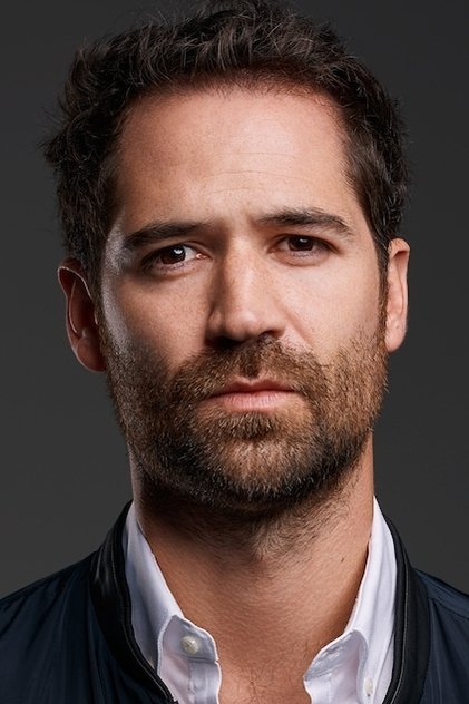 Manuel Garcia-Rulfo dans le rôle de Mickey Haller