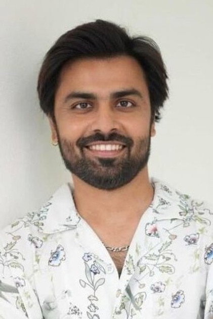 Jitendra Kumar como Meenu Narang