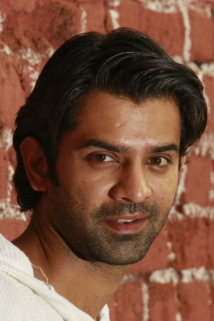 Barun Sobti as Amarpal Garundi