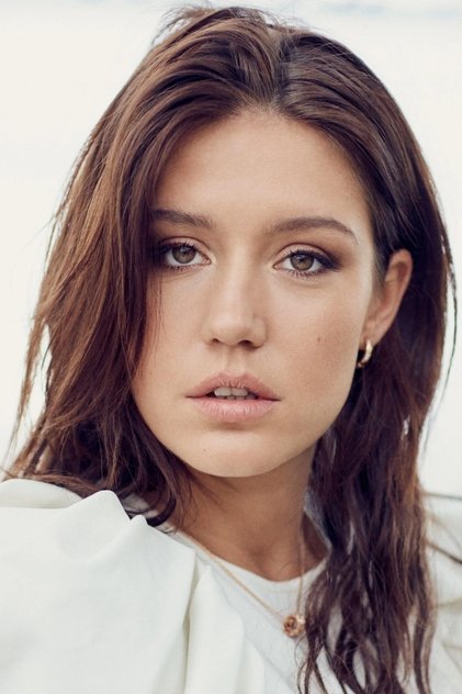Adèle Exarchopoulos dans le rôle de Adèle Exarchopoulos