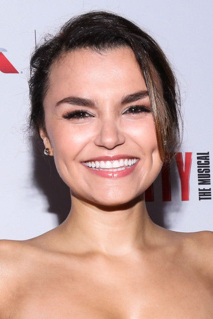Samantha Barks 役 Self