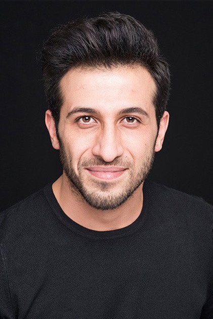 Ersin Arıcı as Nazım