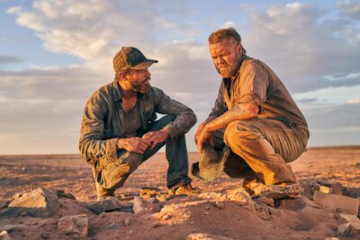 Gold: la performance viscerale di Zac Efron regge un thriller di sopravvivenza nel deserto