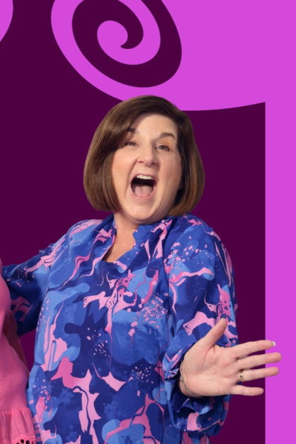 JoAnne Carney dans le rôle de Self - Contestant