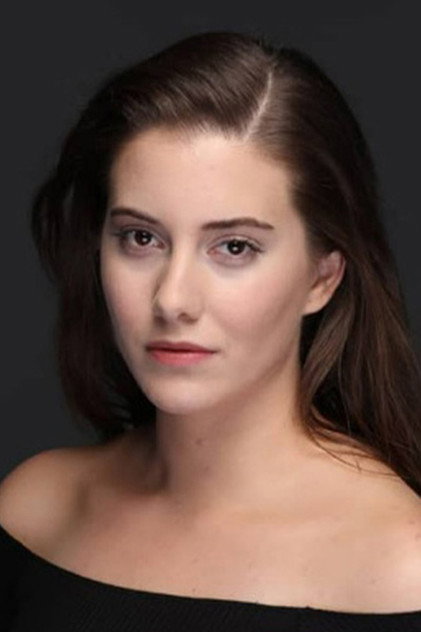 Beril Pozam as Arzu