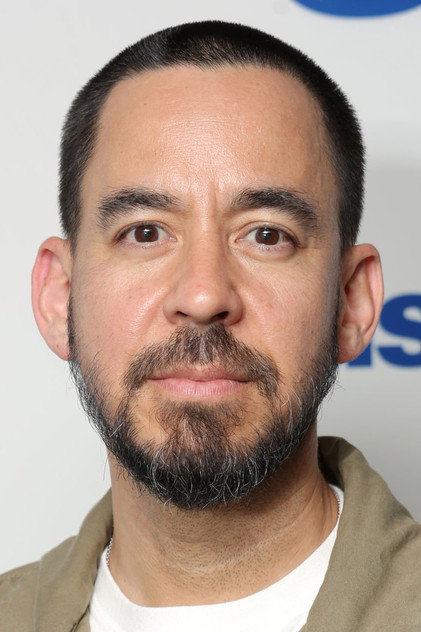 Mike Shinoda como Self