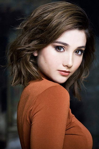 Amanda Arcuri dans le rôle de Sally