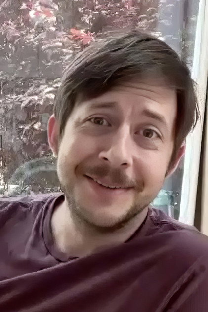 Matt Roller dans le rôle de Additional Voices (voice)