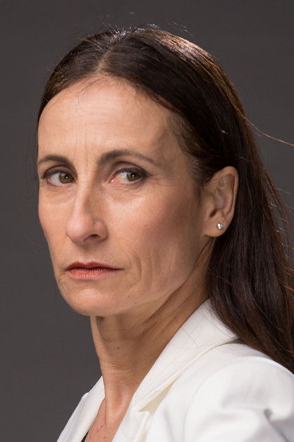 Amparo Noguera dans le rôle de Carmen (Adult)
