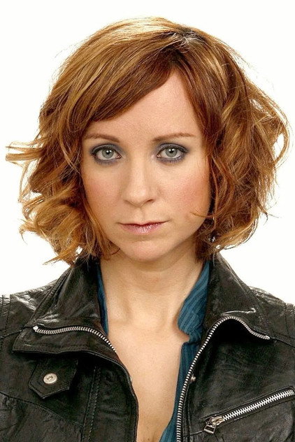 Sanna-June Hyde como Gastroenterologist