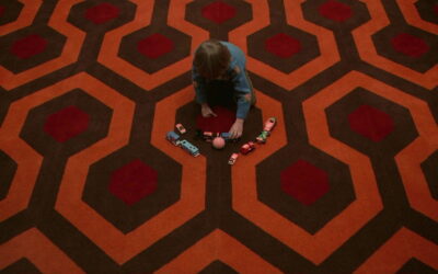 Shining n&rsquo;est pas un film d&rsquo;horreur — c&rsquo;est une architecture du malaise