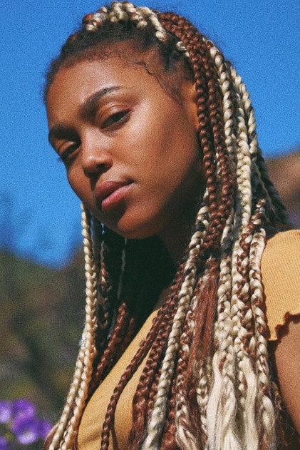 Mychala Lee as Kelly Freeman