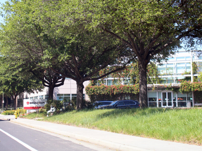 Broadcom triplica chips de IA a 16.700 M$ y dice superar a Nvidia en coste