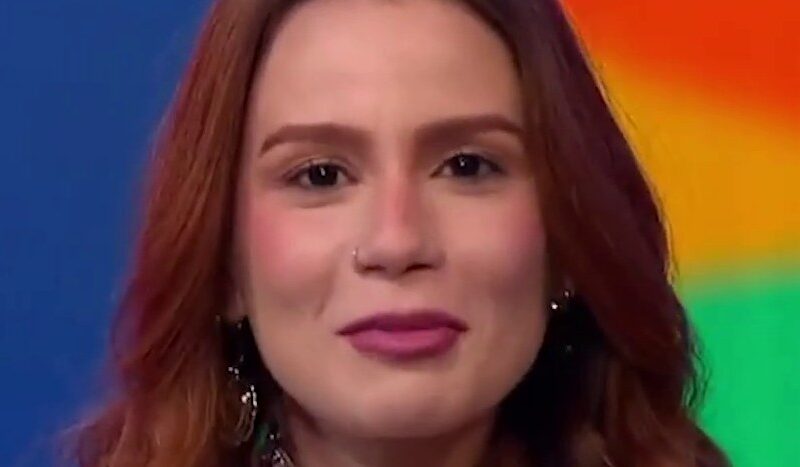 Carol Biazin lo da todo en las seis canciones de ‘assumo os riscos’