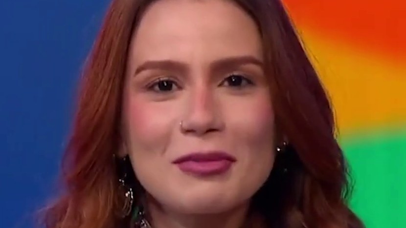 Carol Biazin lo da todo en las seis canciones de ‘assumo os riscos’
