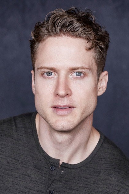 Graham Parkhurst dans le rôle de Parker