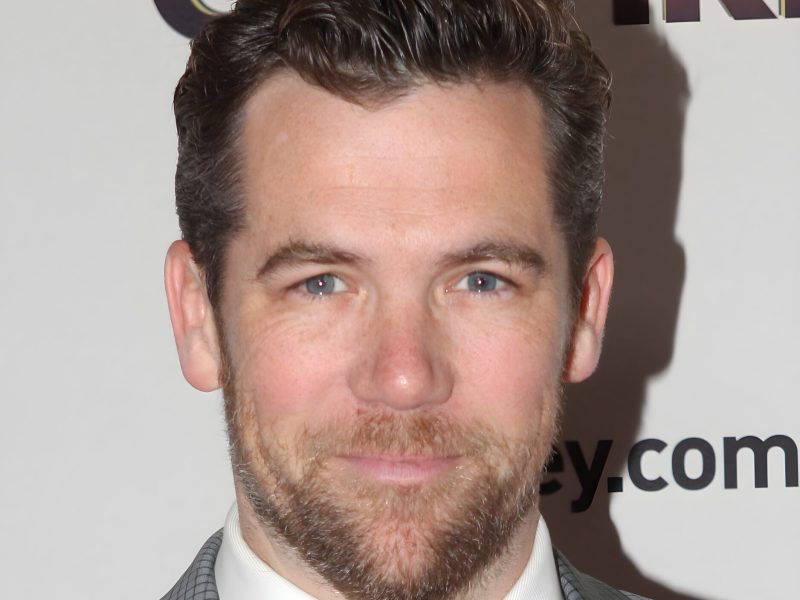 Patrick Brammall, वह अभिनेता जिसने अपनी इनफर्टिलिटी को समीक्षकों से पूरे अंक पाने वाली रोमकॉम में लिख दिया
