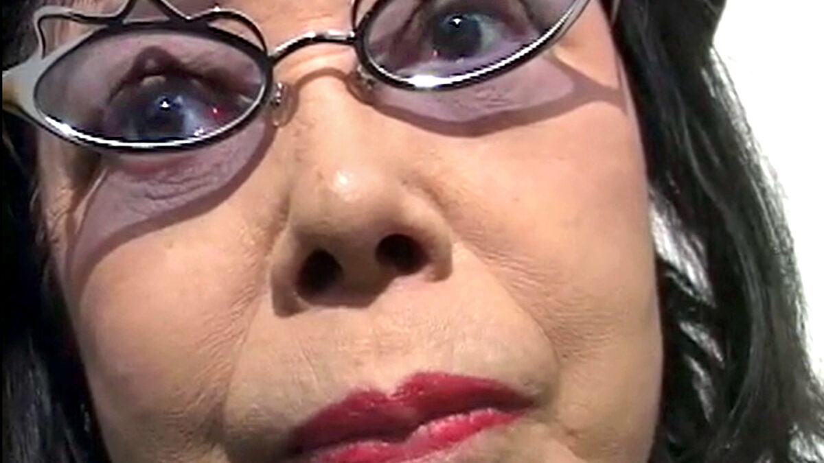 Yayoi Kusama: Halüsinasyonlarını sanatın en uzun kuyruklarına dönüştüren sanatçı