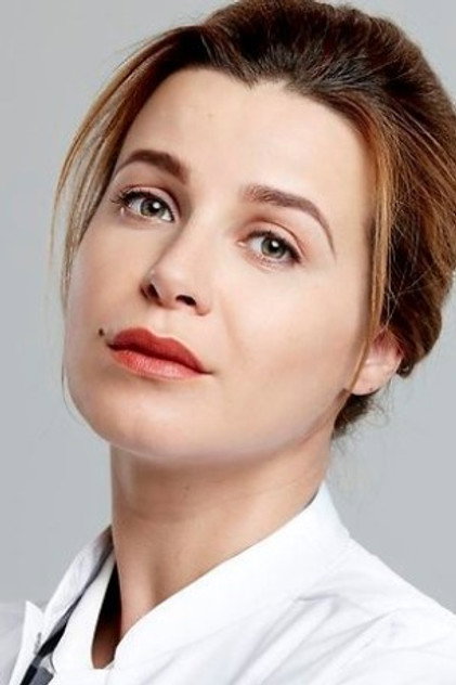 Victoria Koblenko as Cindy