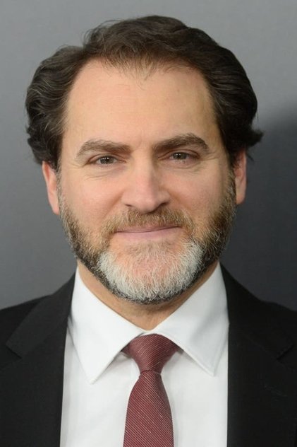 Michael Stuhlbarg como Dr. Nic West