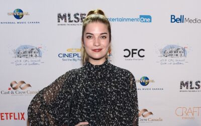‘All That She Wants’: Annie Murphy domina la commedia romantica e trasforma Cooper Raiff nella sua musa