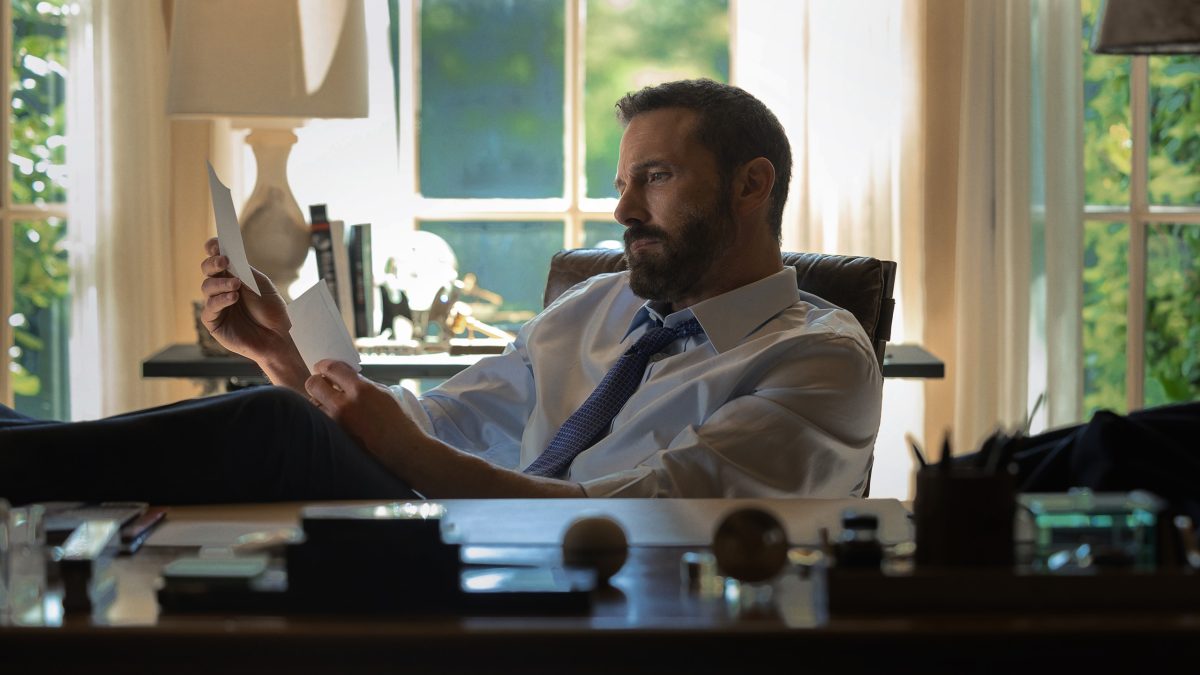 Netflix《人性本獸》：班·艾佛列克自導自演，為贖回被綁架的兒子被迫揭開家族祕密