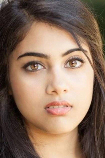 Kuhoo Verma como Saira
