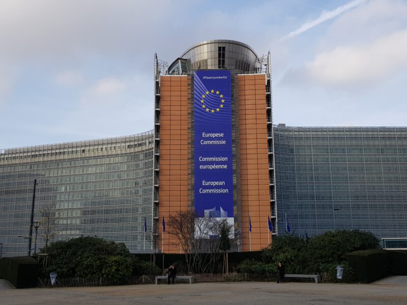 EU Kids Act elimina la función que hizo funcionar a Character.AI con los adolescentes