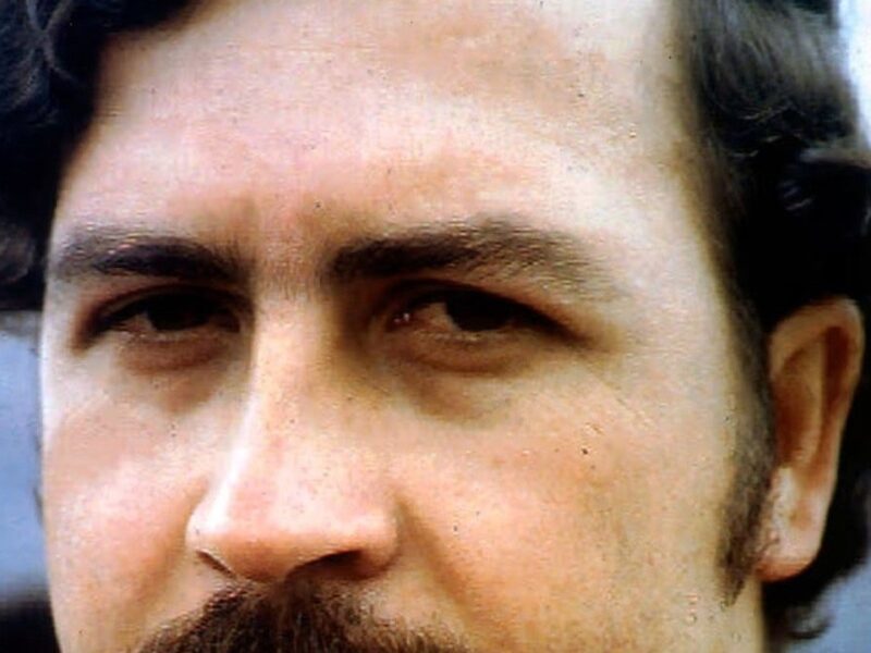 Pablo Escobar, manden Colombia vil glemme, men verden holder levende