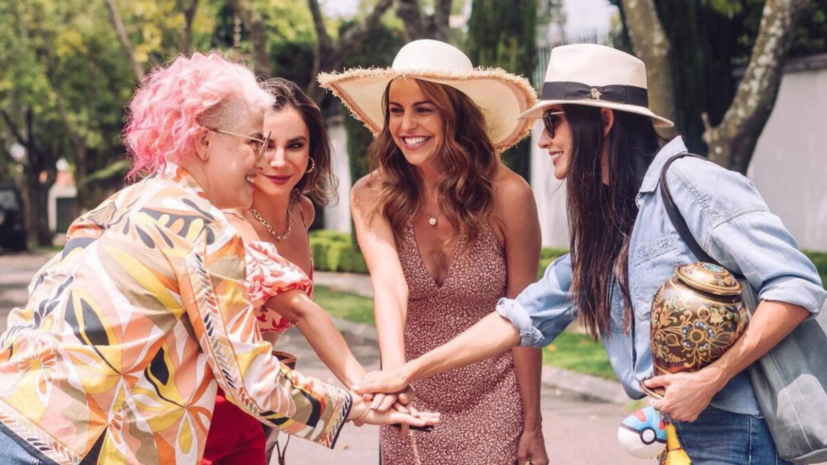 Four Friends, One Wild Ride: A Heartwarming Road Trip Reunion