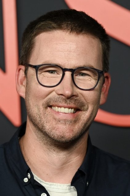 Zach Cregger dans le rôle de (voice)